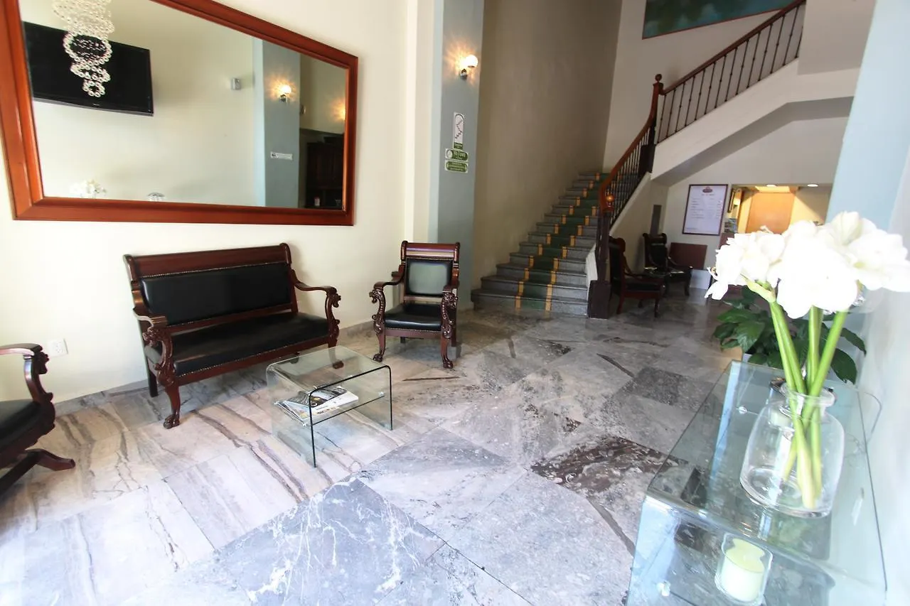 Hotel Plaza Queretaro